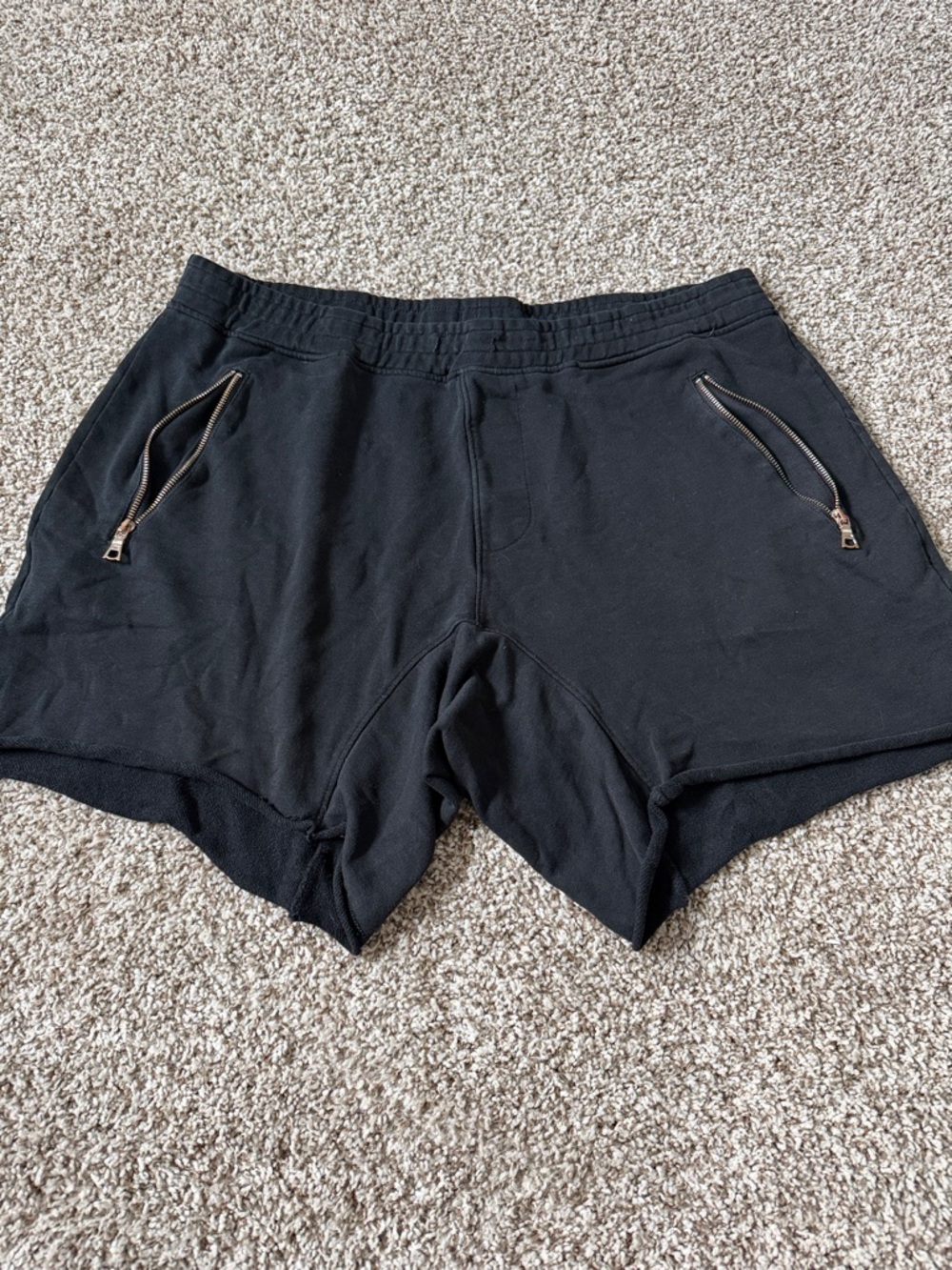 🌿 Fashion Nova Black Sweatshorts Zip-Pocket